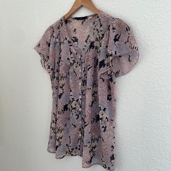 LUX Floral Butterfly Sleeve Top - Picture 4 of 9
